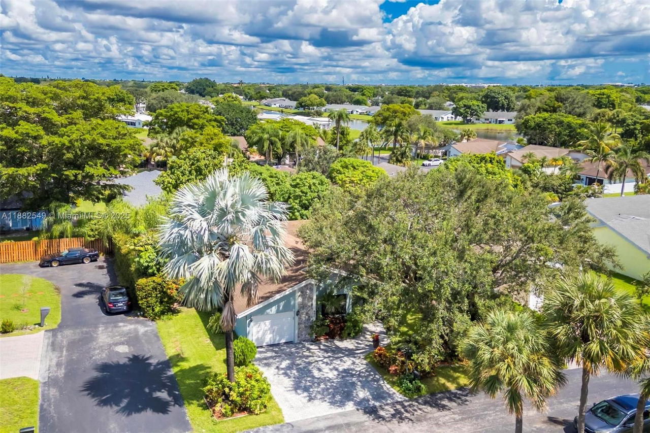 Real estate property located at 990 89th Ave, Broward, Jacaranda Parcel 338, Plantation, FL