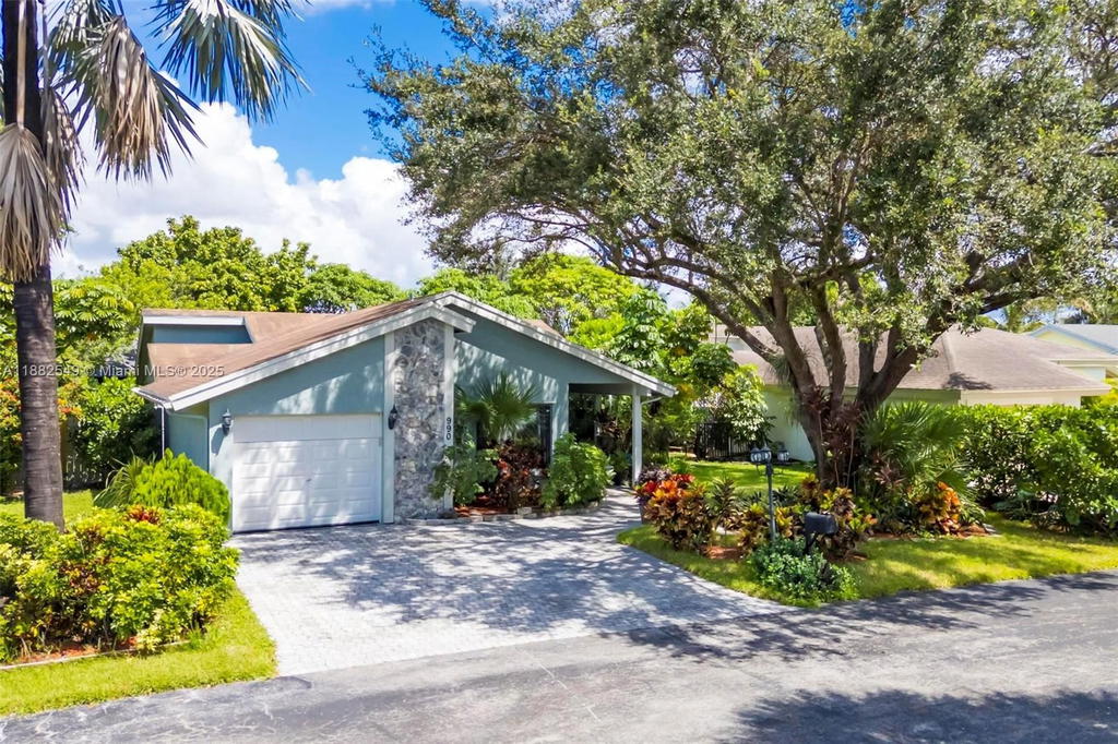 Real estate property located at 990 89th Ave, Broward, Jacaranda Parcel 338, Plantation, FL