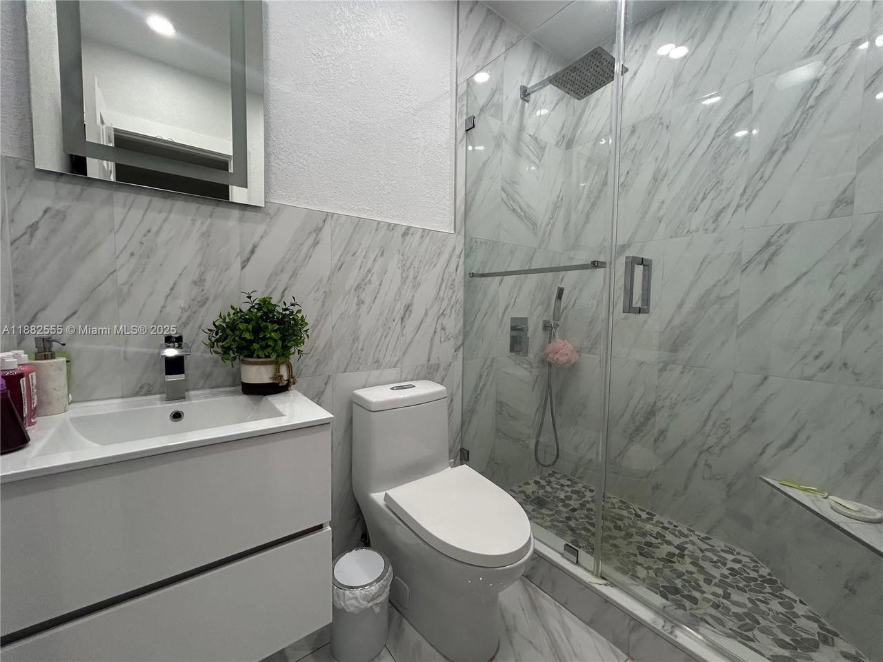 Real estate property located at 460 23rd St #103, Miami-dade, Golden Gate Condo, Hialeah, FL