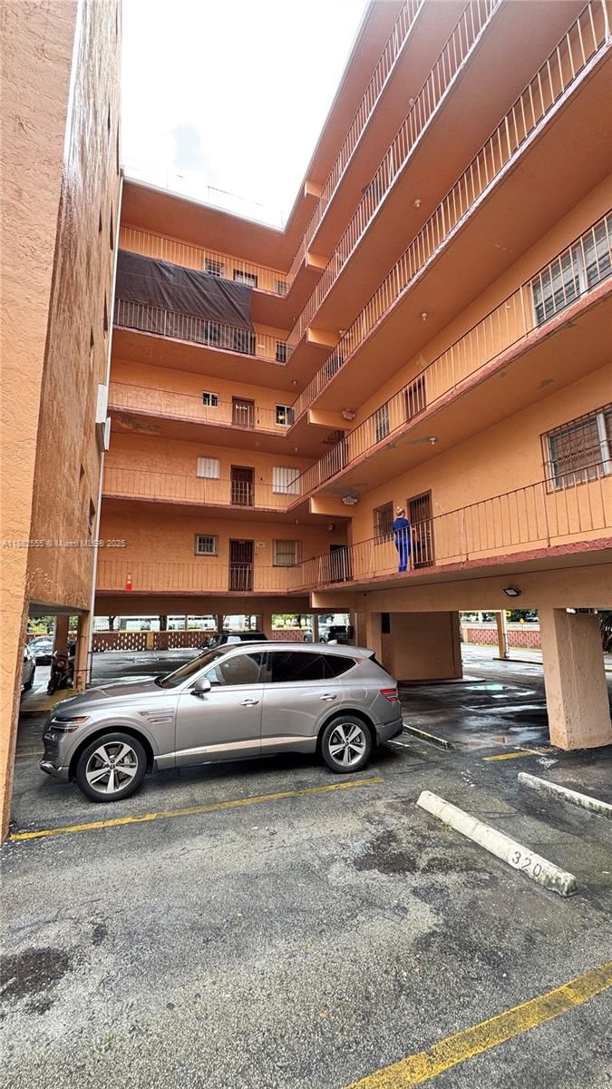 Real estate property located at 460 23rd St #103, Miami-dade, Golden Gate Condo, Hialeah, FL