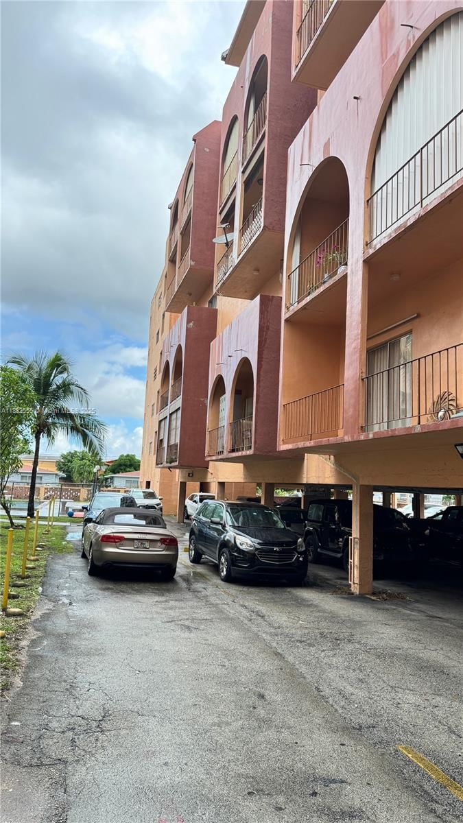 Real estate property located at 460 23rd St #103, Miami-dade, Golden Gate Condo, Hialeah, FL