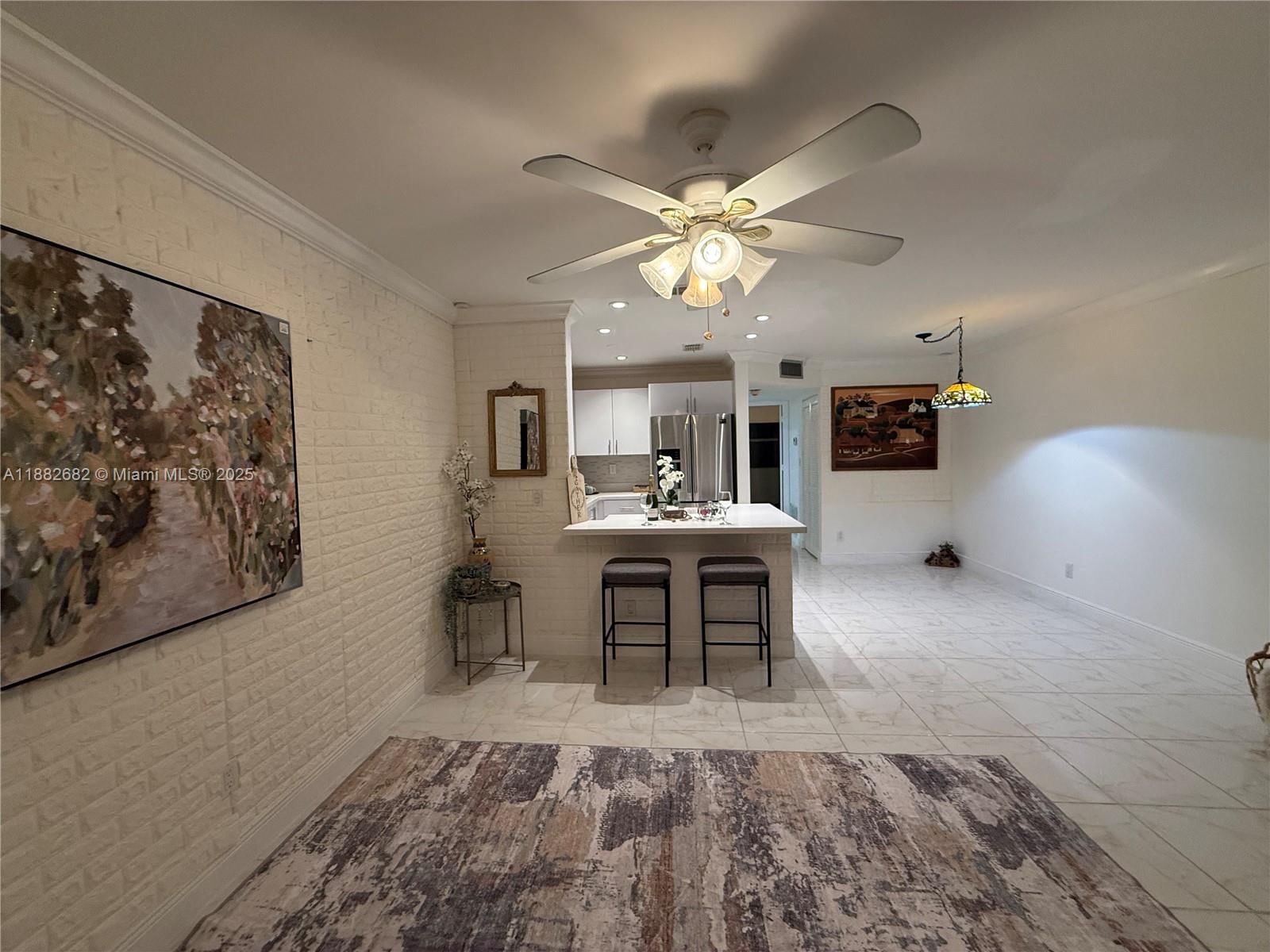 Real estate property located at 8851 Sunrise Lakes Blvd #203, Broward, Sunrise Lakes 76 Condo, Sunrise, FL
