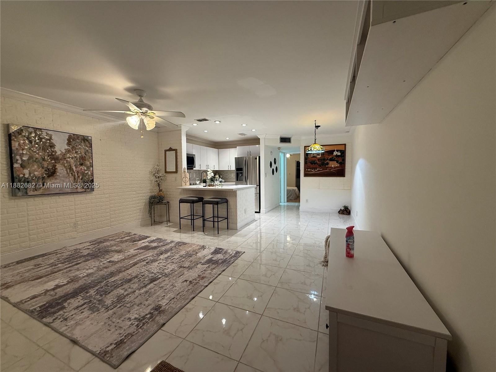 Real estate property located at 8851 Sunrise Lakes Blvd #203, Broward, Sunrise Lakes 76 Condo, Sunrise, FL