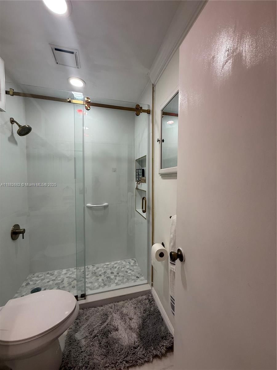 Real estate property located at 8851 Sunrise Lakes Blvd #203, Broward, Sunrise Lakes 76 Condo, Sunrise, FL