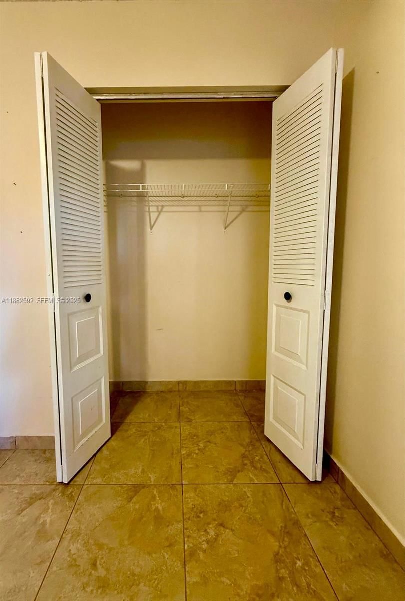 Real estate property located at 1321 Seagrape Circle, Broward, Country Isles Garden Homes, Weston, FL