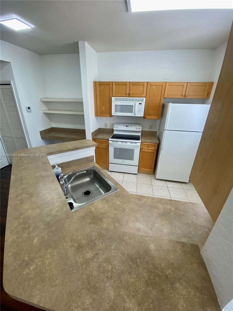 Real estate property located at 11032 Legacy Dr #301, Palm Beach, Residences At Legacy Plac, Palm Beach Gardens, FL