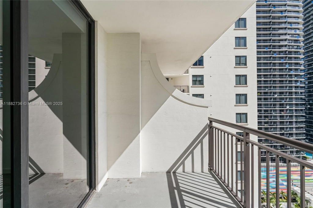 Real estate property located at 999 1st Ave #2208, Miami-dade, Nine At Mary Brickell Vil, Miami, FL