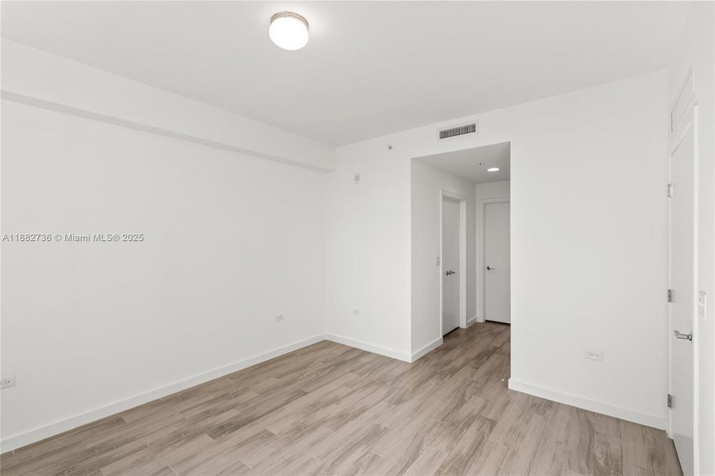 Real estate property located at 999 1st Ave #2208, Miami-dade, Nine At Mary Brickell Vil, Miami, FL