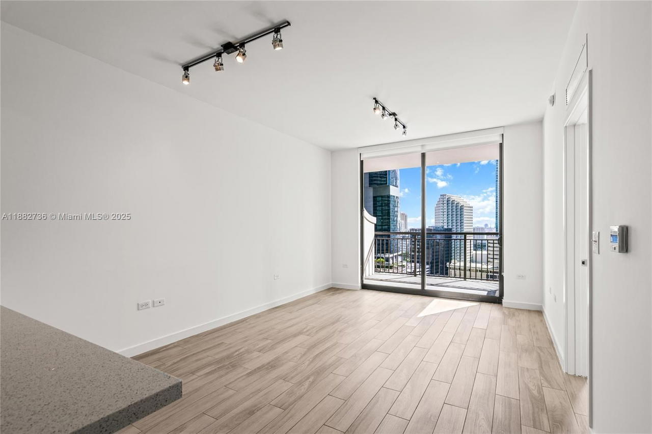 Real estate property located at 999 1st Ave #2208, Miami-dade, Nine At Mary Brickell Vil, Miami, FL