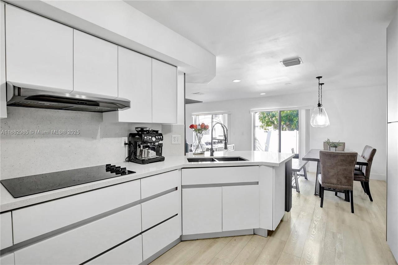 Real estate property located at 5326 126th Ave, Broward, Somerset Four Replat, Miramar, FL