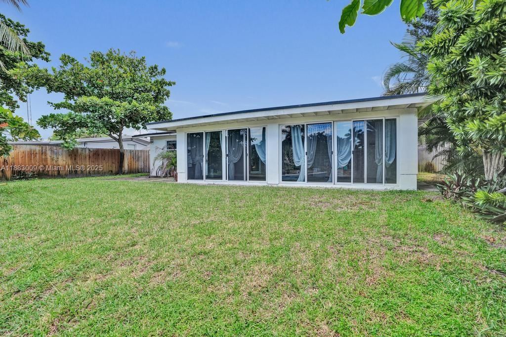 Real estate property located at 2512 Gulfstream Ln, Broward, Lauderdale Isles No 2, Fort Lauderdale, FL