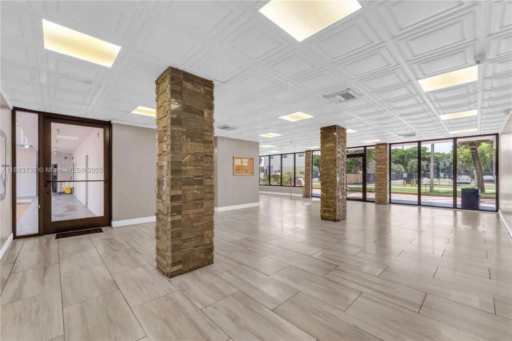 Real estate property located at 15600 7th Ave #708, Miami-dade, Parkway Towers Bldg 1 Con, Miami, FL