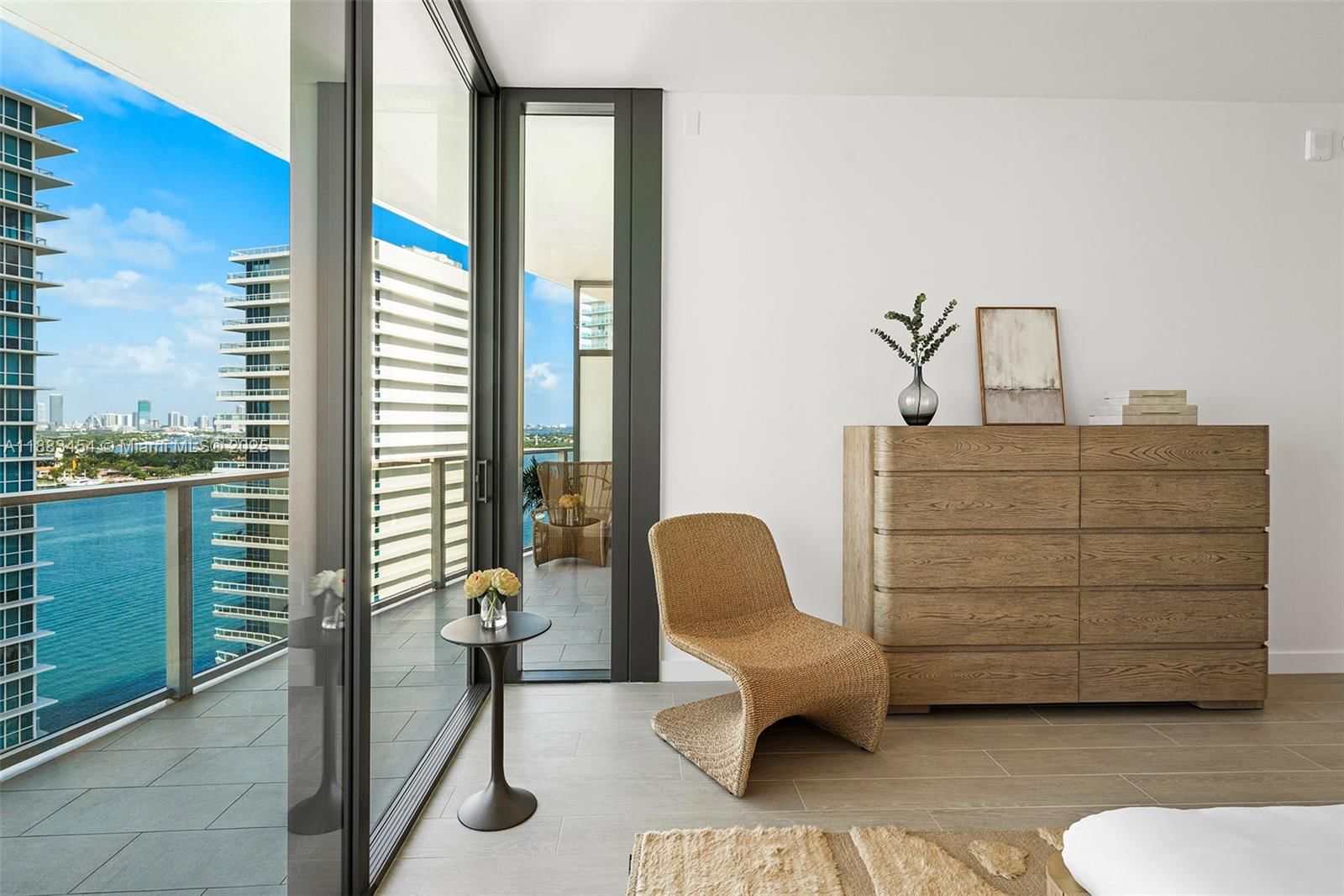 Real estate property located at 500 Alton Rd #1904, Miami-dade, Miami Beach, Miami Beach, FL