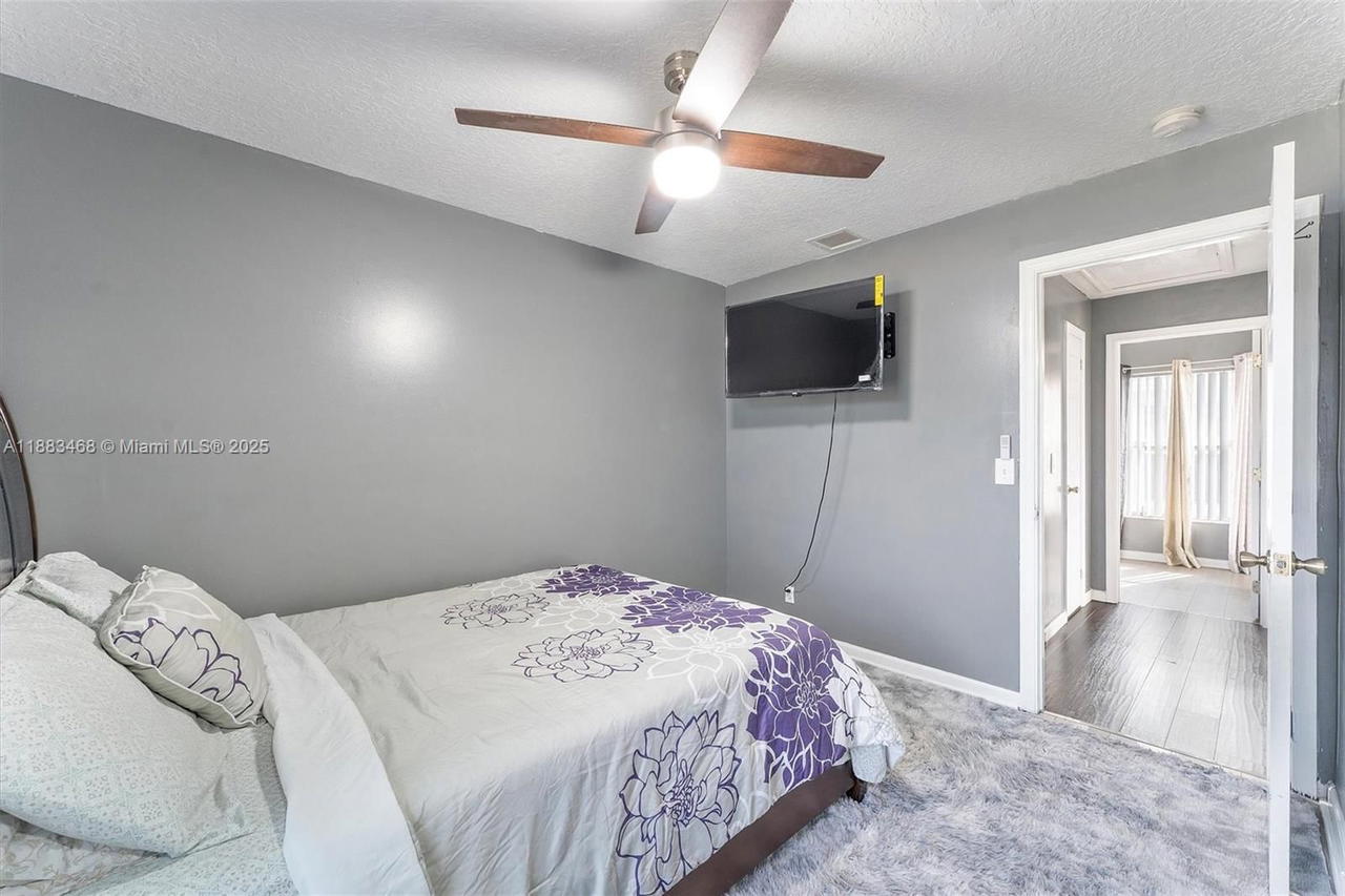 Real estate property located at 649 Latona Ave, Palm Beach, Latona Court Amnded Plat, Lake Worth, FL