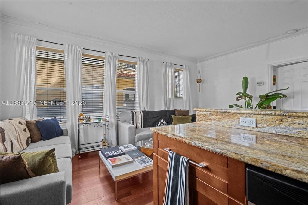 Real estate property located at 1027 Pennsylvania Ave #101, Miami-dade, Penn Plaza Condo, Miami Beach, FL