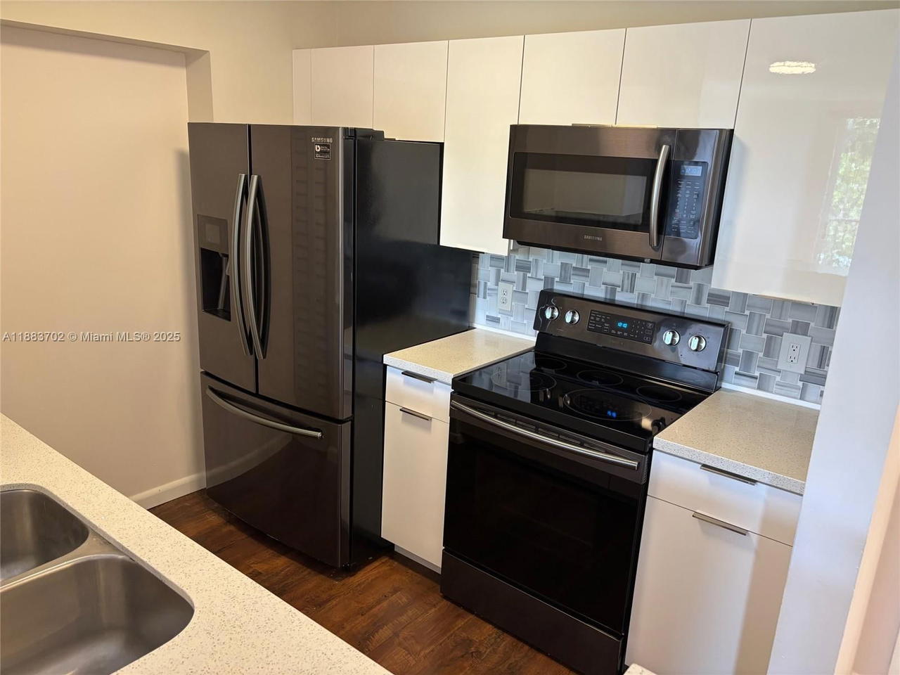 Real estate property located at 1900 Van Buren St #320B, Broward, Regent Park Condo, Hollywood, FL