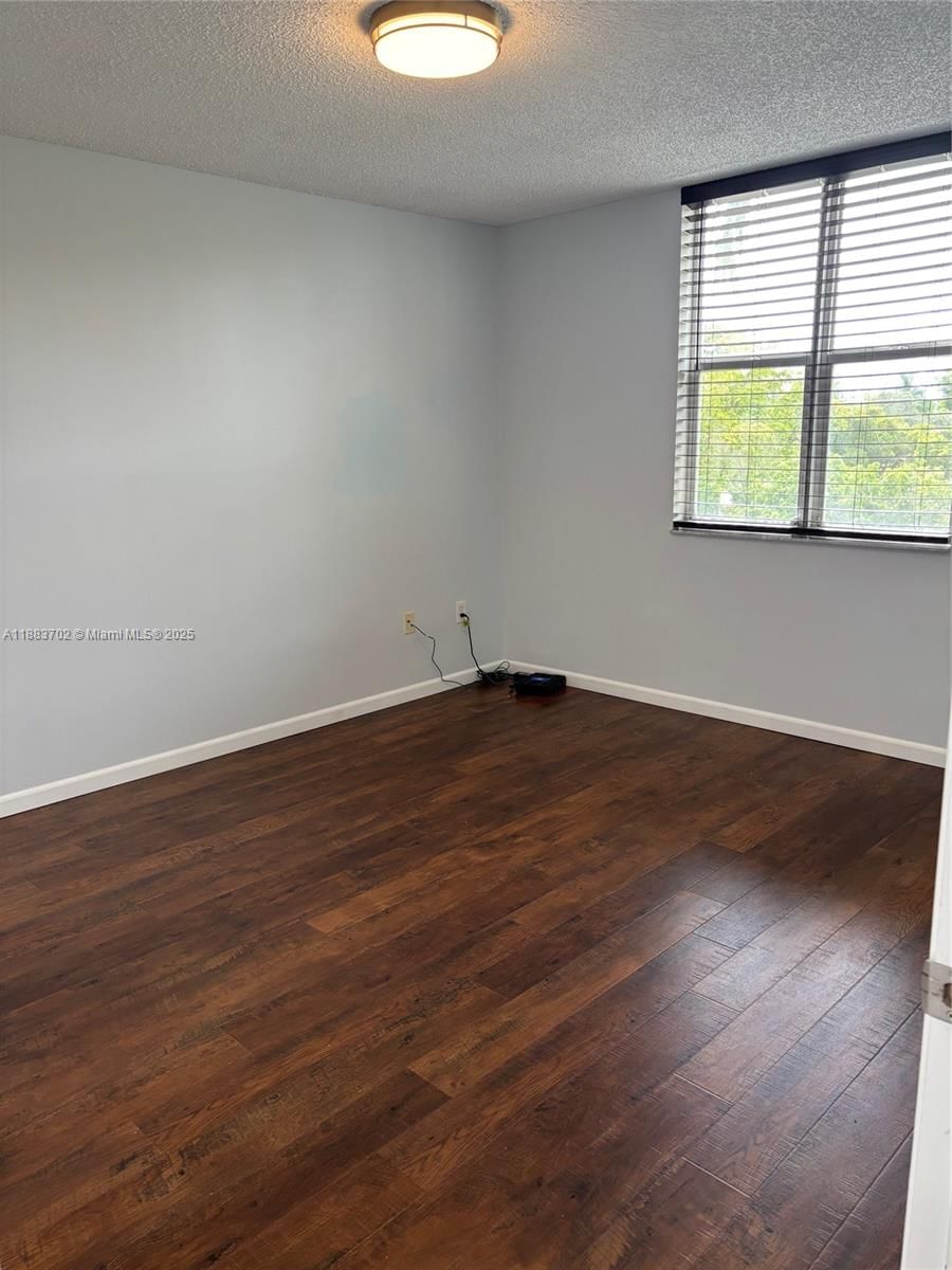 Real estate property located at 1900 Van Buren St #320B, Broward, Regent Park Condo, Hollywood, FL