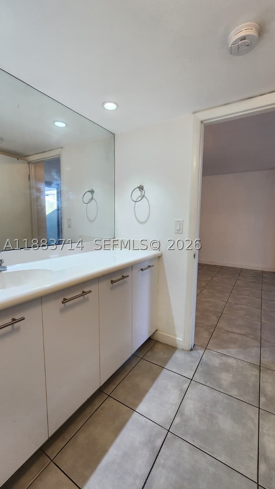 Real estate property located at , Miami-dade, Nirvana Condo No One Cond, Miami, FL