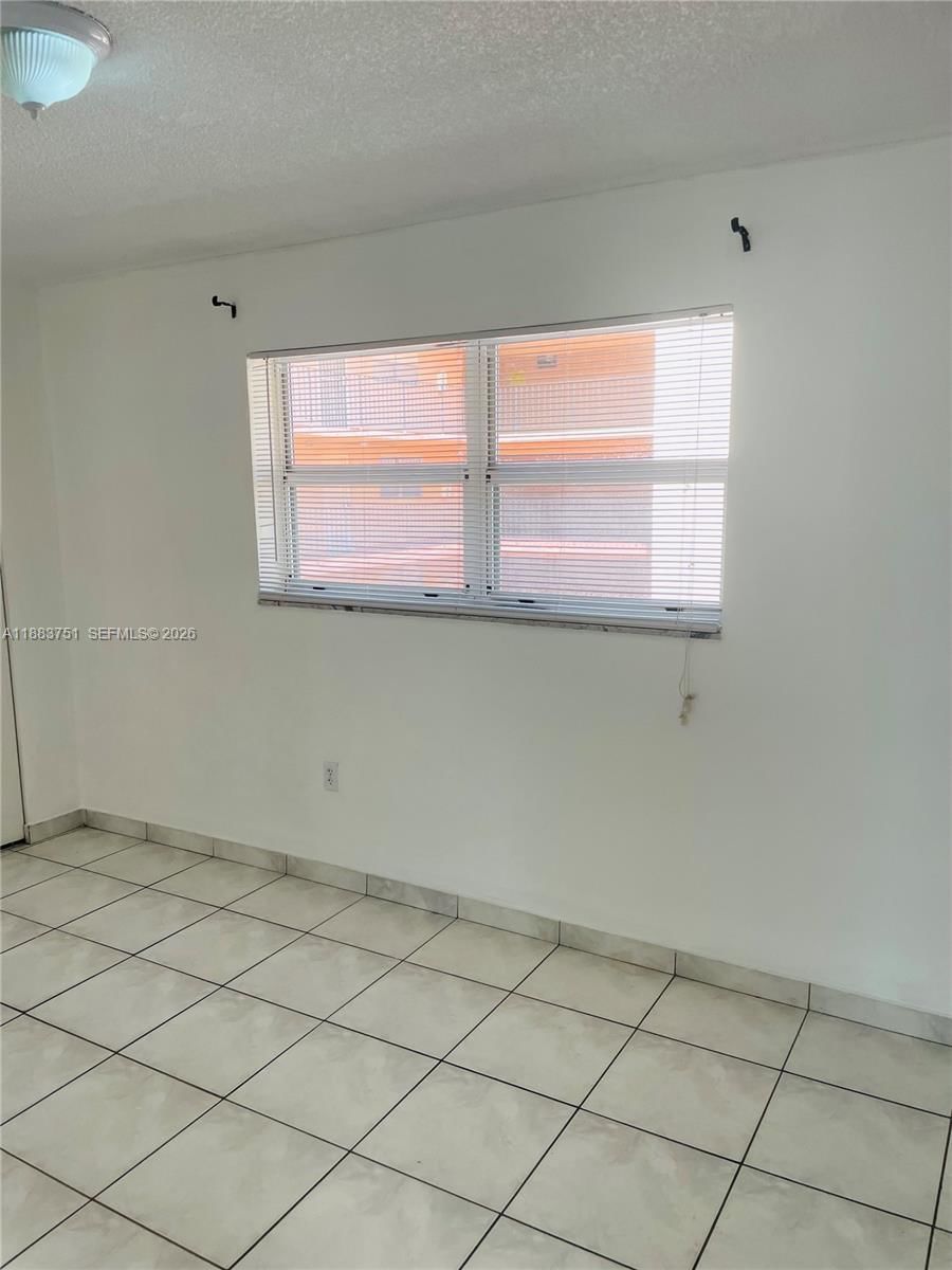 Real estate property located at 1810 56th St #3315, Miami-dade, Palm-east Gardens Condo, Hialeah, FL