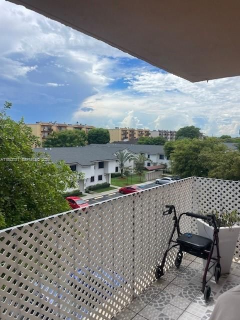 Real estate property located at 1810 56th St #3315, Miami-dade, Palm-east Gardens Condo, Hialeah, FL