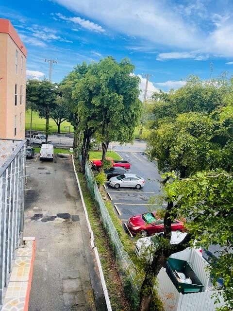 Real estate property located at 1810 56th St #3315, Miami-dade, Palm-east Gardens Condo, Hialeah, FL