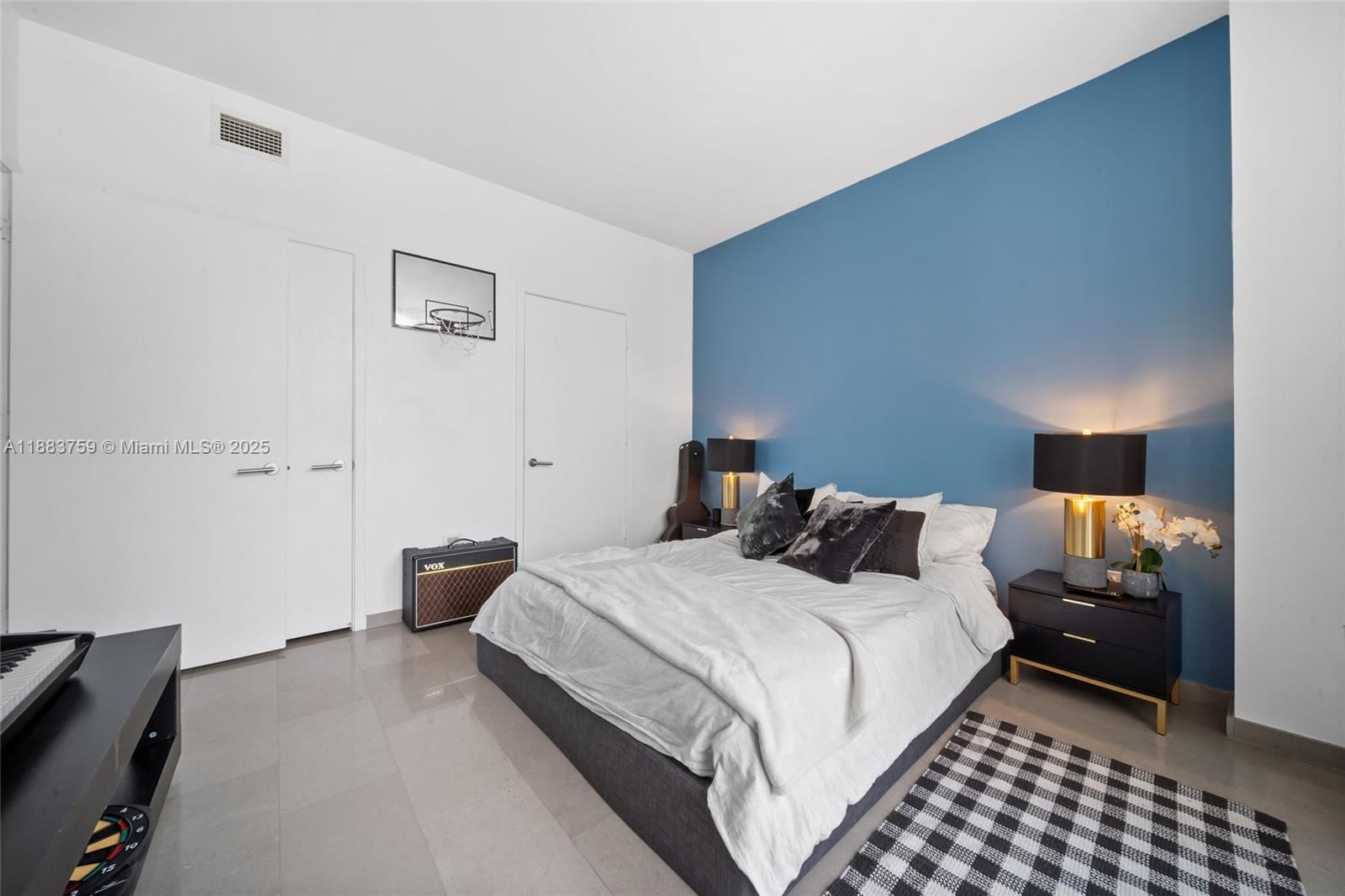Real estate property located at 68 6th St #811, Miami-dade, Reach Condo, Miami, FL