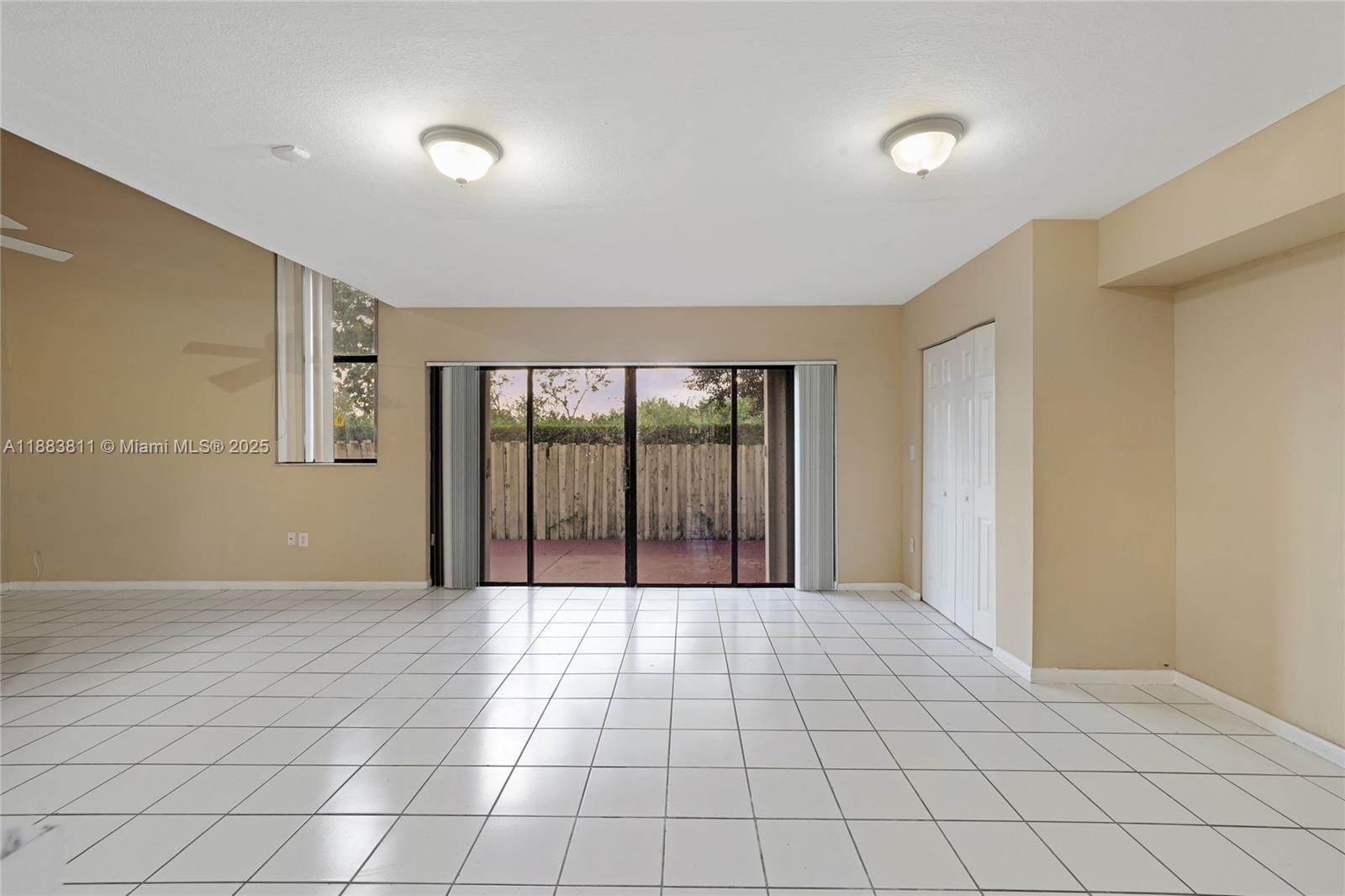 Real estate property located at 3208 San Remo Cir, Miami-dade, San Remo, Homestead, FL
