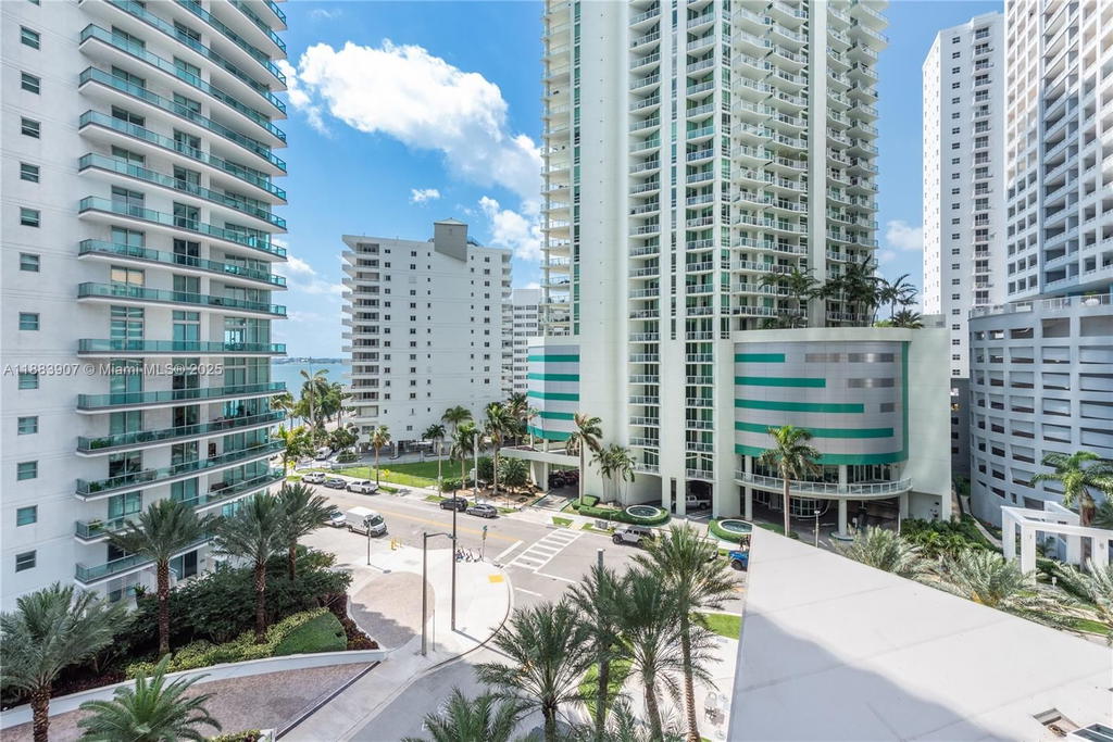 Real estate property located at 1300 Brickell Bay Dr #708, Miami-dade, Brickellhouse Condo, Miami, FL