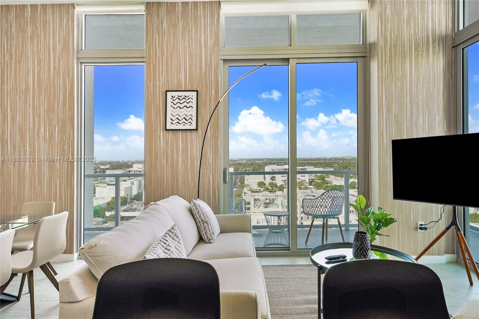 Real estate property located at , Miami-dade, Quadro Condo, Miami, FL