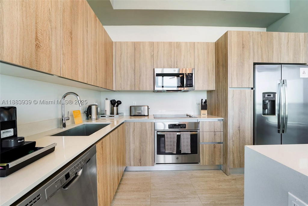 Real estate property located at , Miami-dade, Quadro Condo, Miami, FL