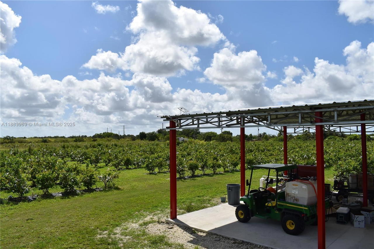 Real estate property located at 304000 SW 228th ve, Miami-dade, Homestead, FL