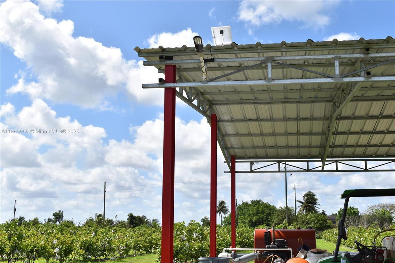 Real estate property located at 304000 SW 228th ve, Miami-dade, Homestead, FL
