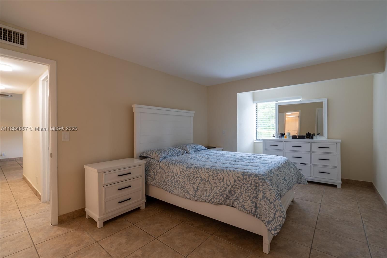 Real estate property located at 10001 Atlantic Blvd #124, Broward, Tara Gardens 1 Condo, Coral Springs, FL
