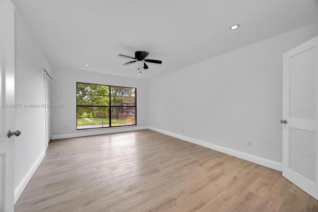 Real estate property located at 11500 64th St H, Miami-dade, Snapper Vilg Phase 2 Sec, Miami, FL