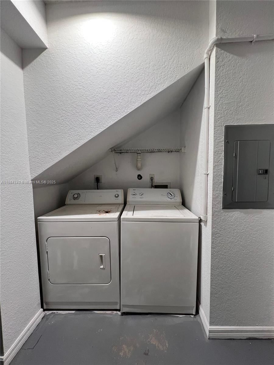 Real estate property located at 2400 Centergate Dr #102, Broward, Aventine At Miramar Condo, Miramar, FL