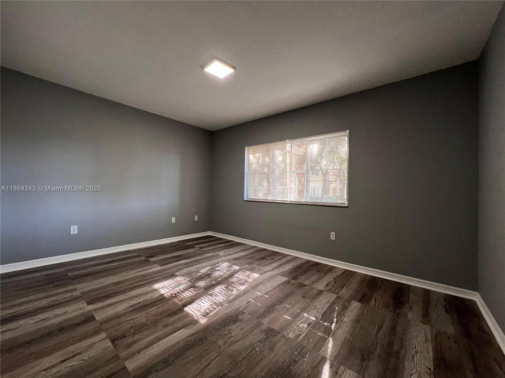 Real estate property located at 2400 Centergate Dr #102, Broward, Aventine At Miramar Condo, Miramar, FL