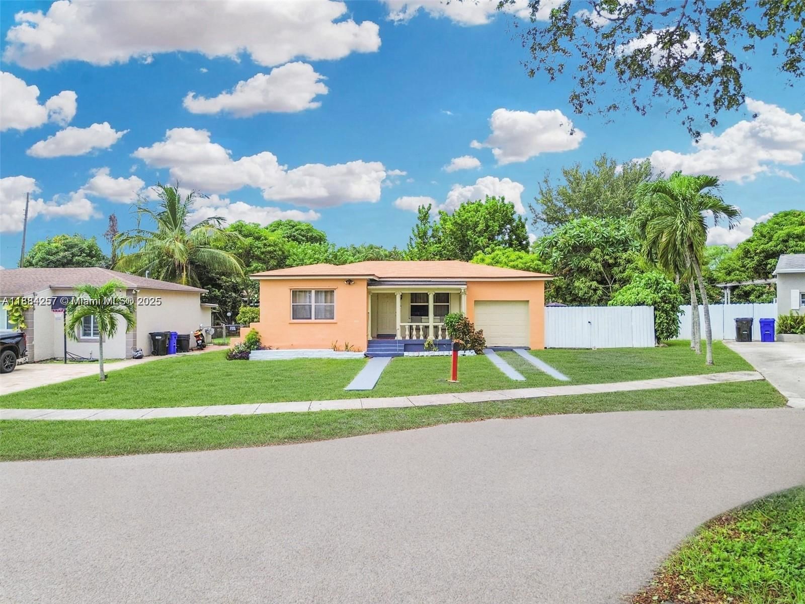 Real estate property located at 15770 18th Ct, Miami-dade, Fulford Homes, North Miami Beach, FL