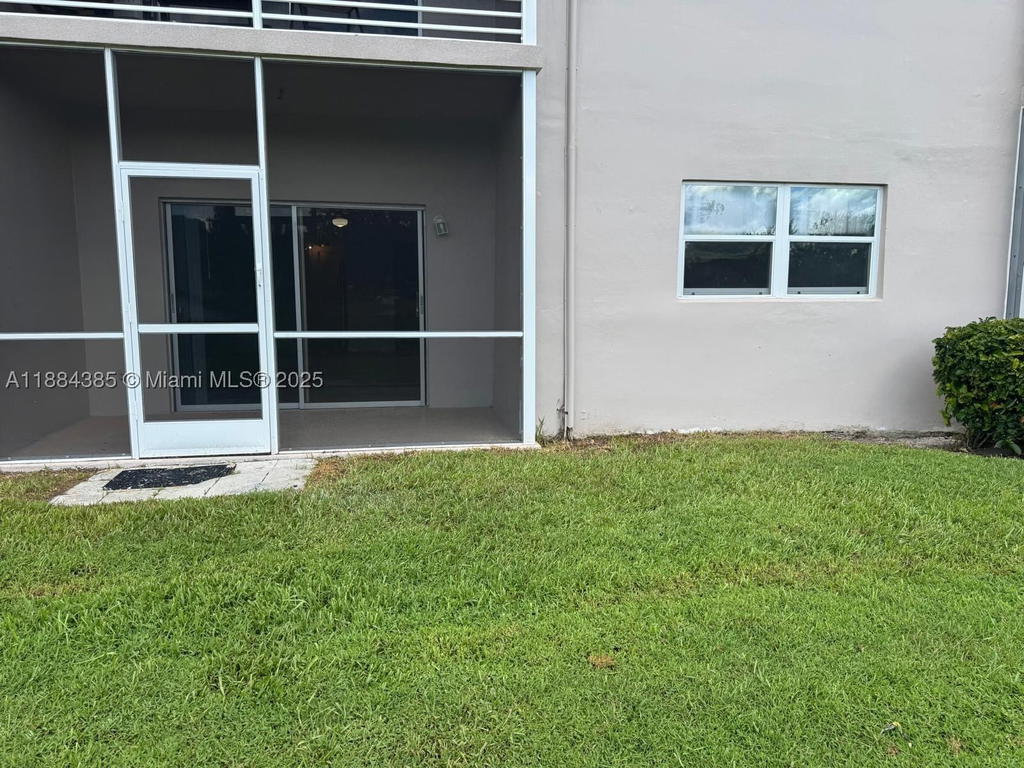 Real estate property located at 2471 82nd Ave #108, Broward, Arrowhead Condo No Iii, Davie, FL