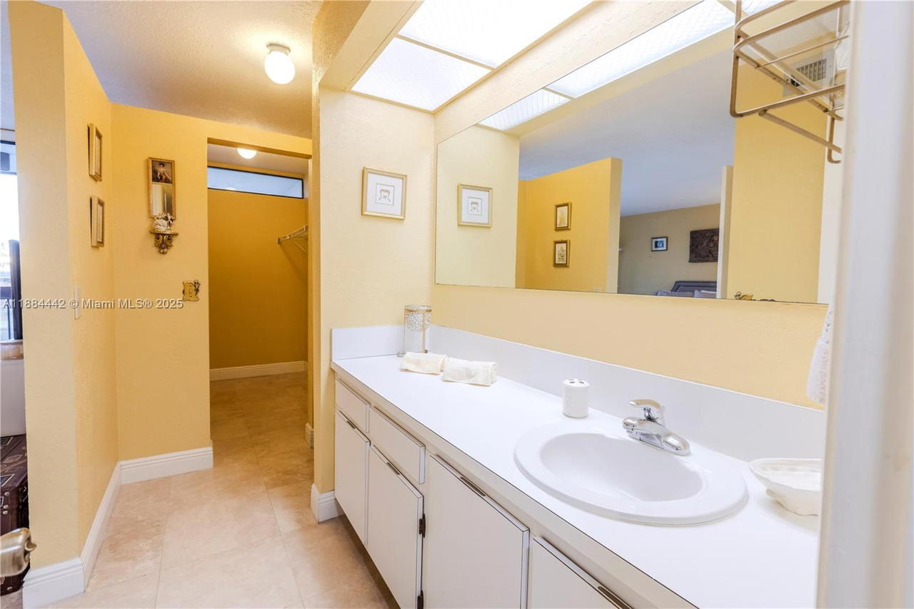 Real estate property located at 2930 87th Ter #1808, Broward, Harvest Section Three Con, Davie, FL