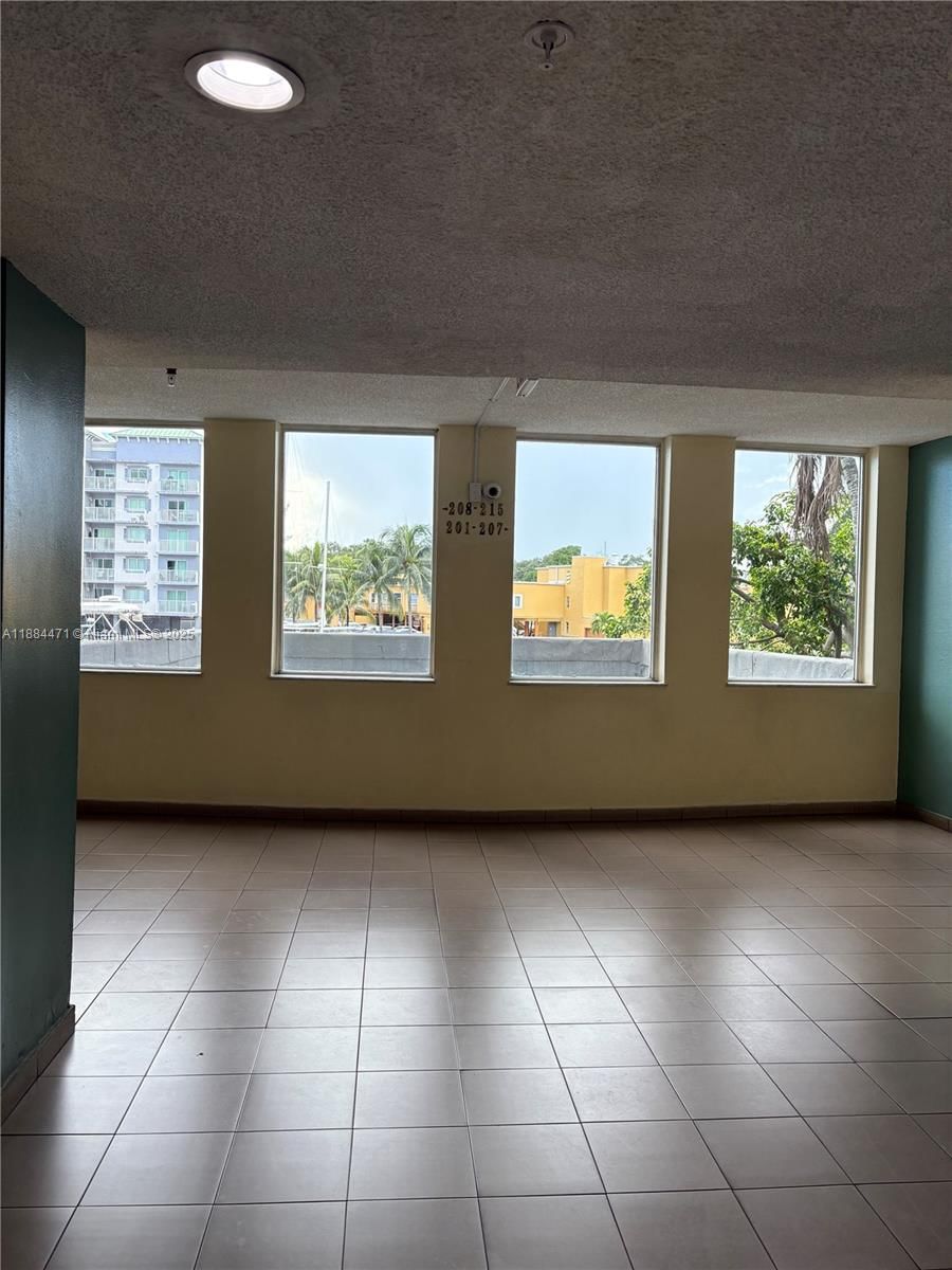 Real estate property located at 1800 24th Ave #208, Miami-dade, Isla Del Mar Condo, Miami, FL