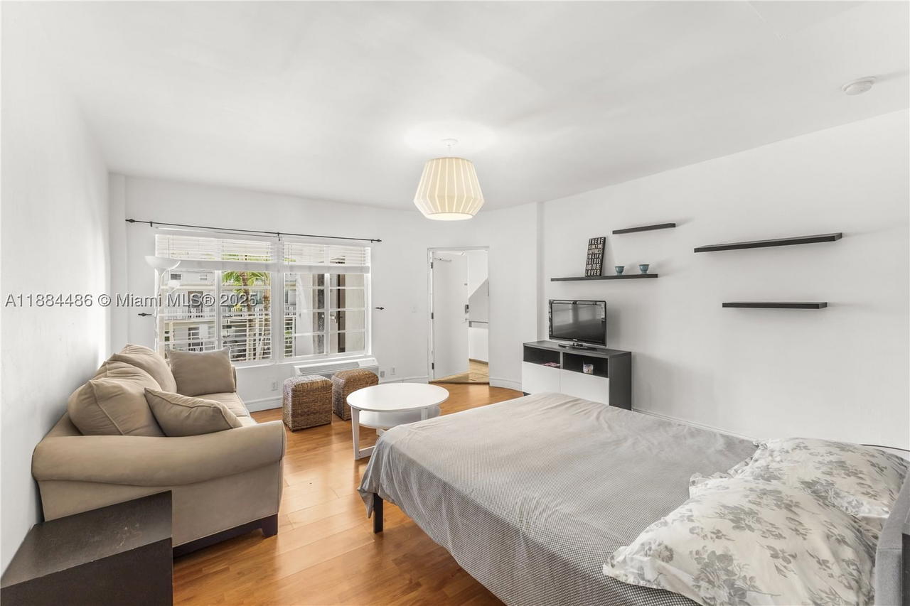 Real estate property located at 1241 14th St #9, Miami-dade, Ken Mae Garden Condo, Miami Beach, FL