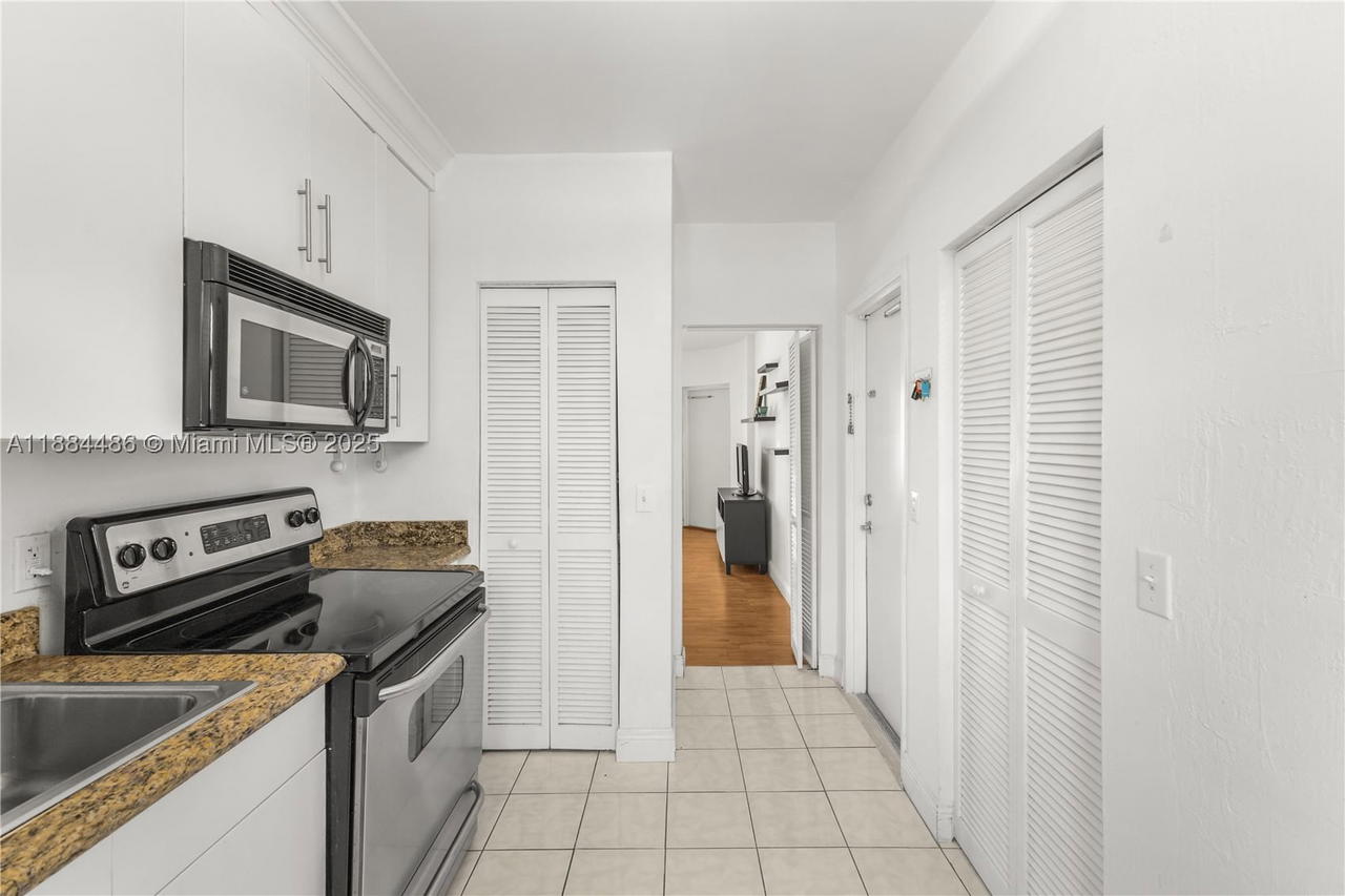 Real estate property located at 1241 14th St #9, Miami-dade, Ken Mae Garden Condo, Miami Beach, FL