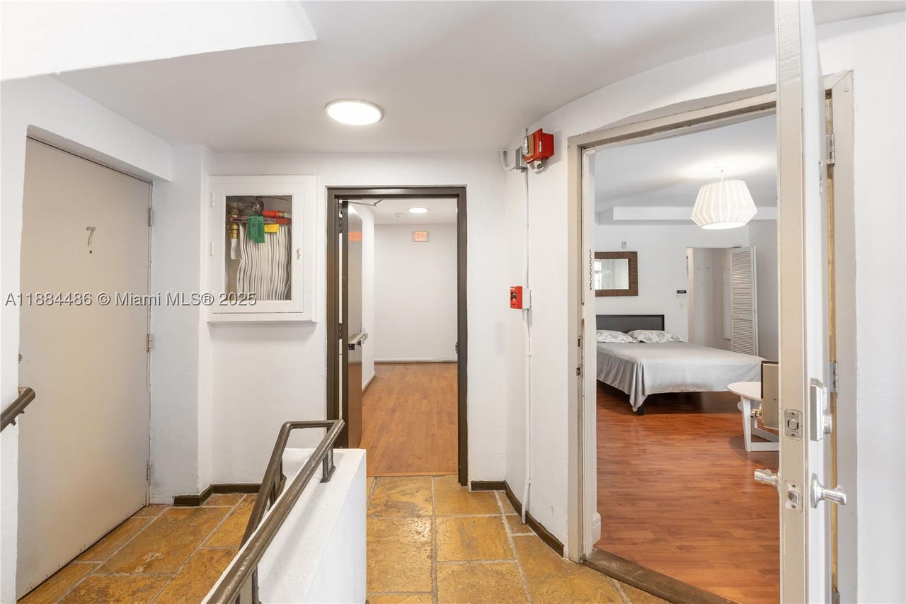 Real estate property located at 1241 14th St #9, Miami-dade, Ken Mae Garden Condo, Miami Beach, FL