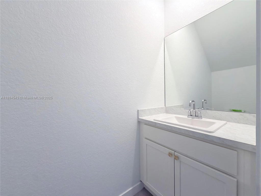 Real estate property located at 848 3rd Way, Broward, Highland Oaks, Pompano Beach, FL