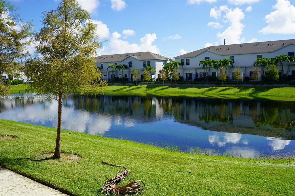 Real estate property located at 848 3rd Way, Broward, Highland Oaks, Pompano Beach, FL