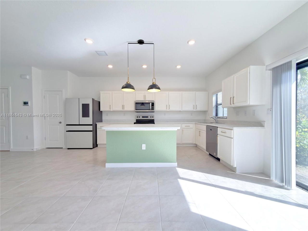 Real estate property located at 848 3rd Way, Broward, Highland Oaks, Pompano Beach, FL