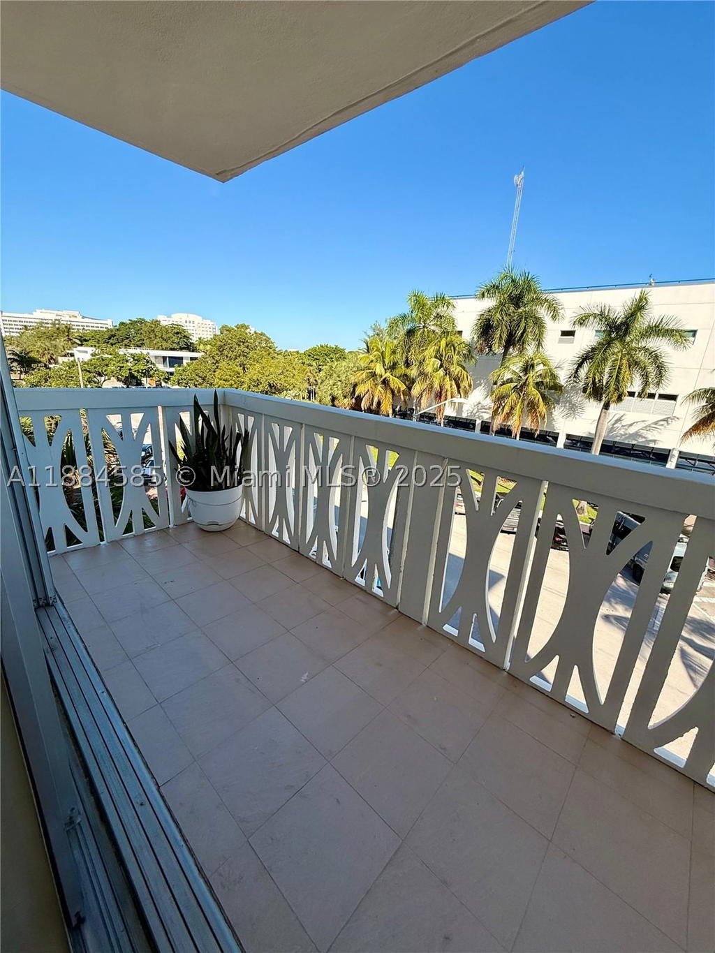 Real estate property located at 4142 Jefferson Ave #4D, Miami-dade, 41st Street Business Sub, Miami Beach, FL