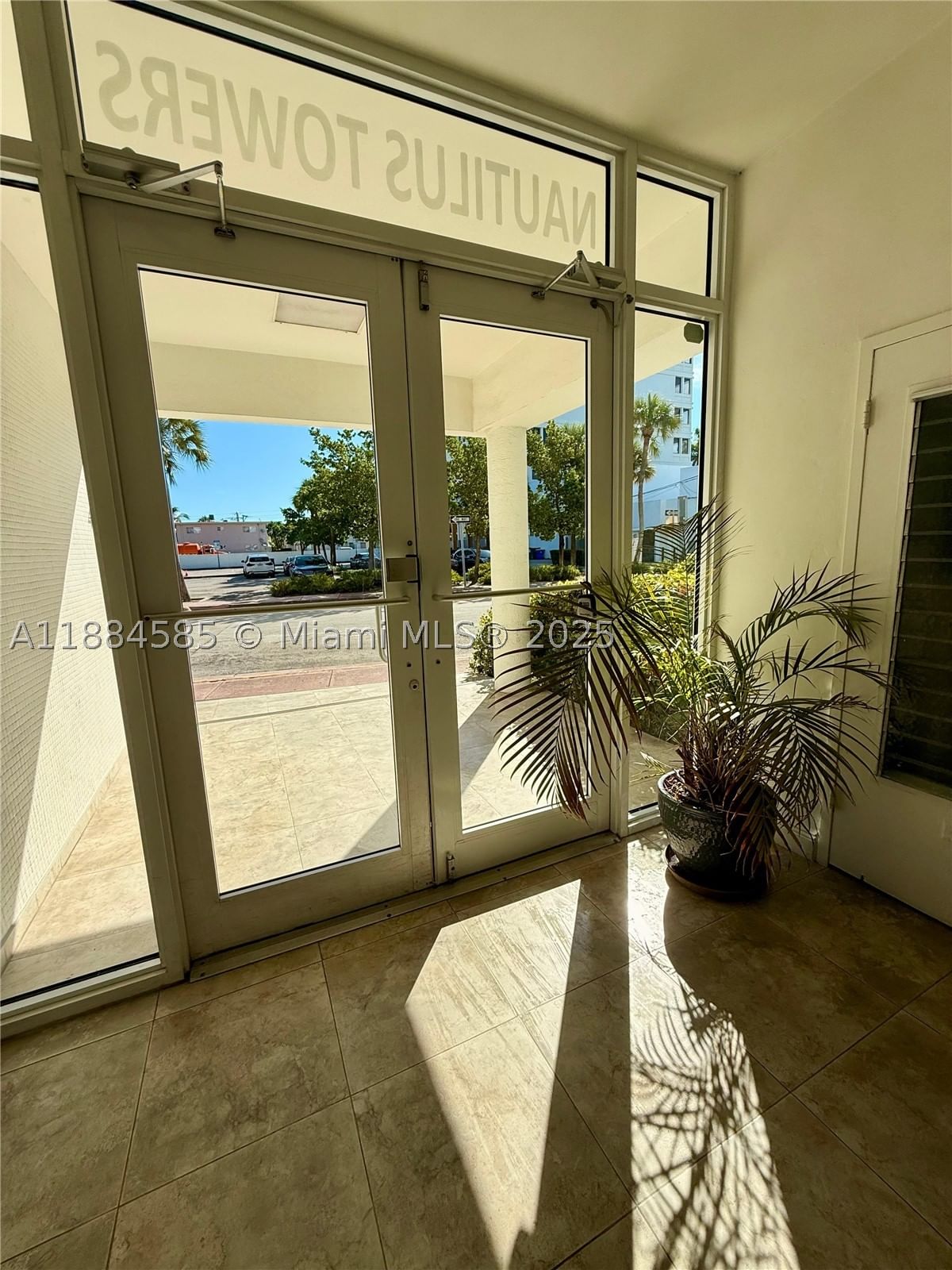 Real estate property located at 4142 Jefferson Ave #4D, Miami-dade, 41st Street Business Sub, Miami Beach, FL
