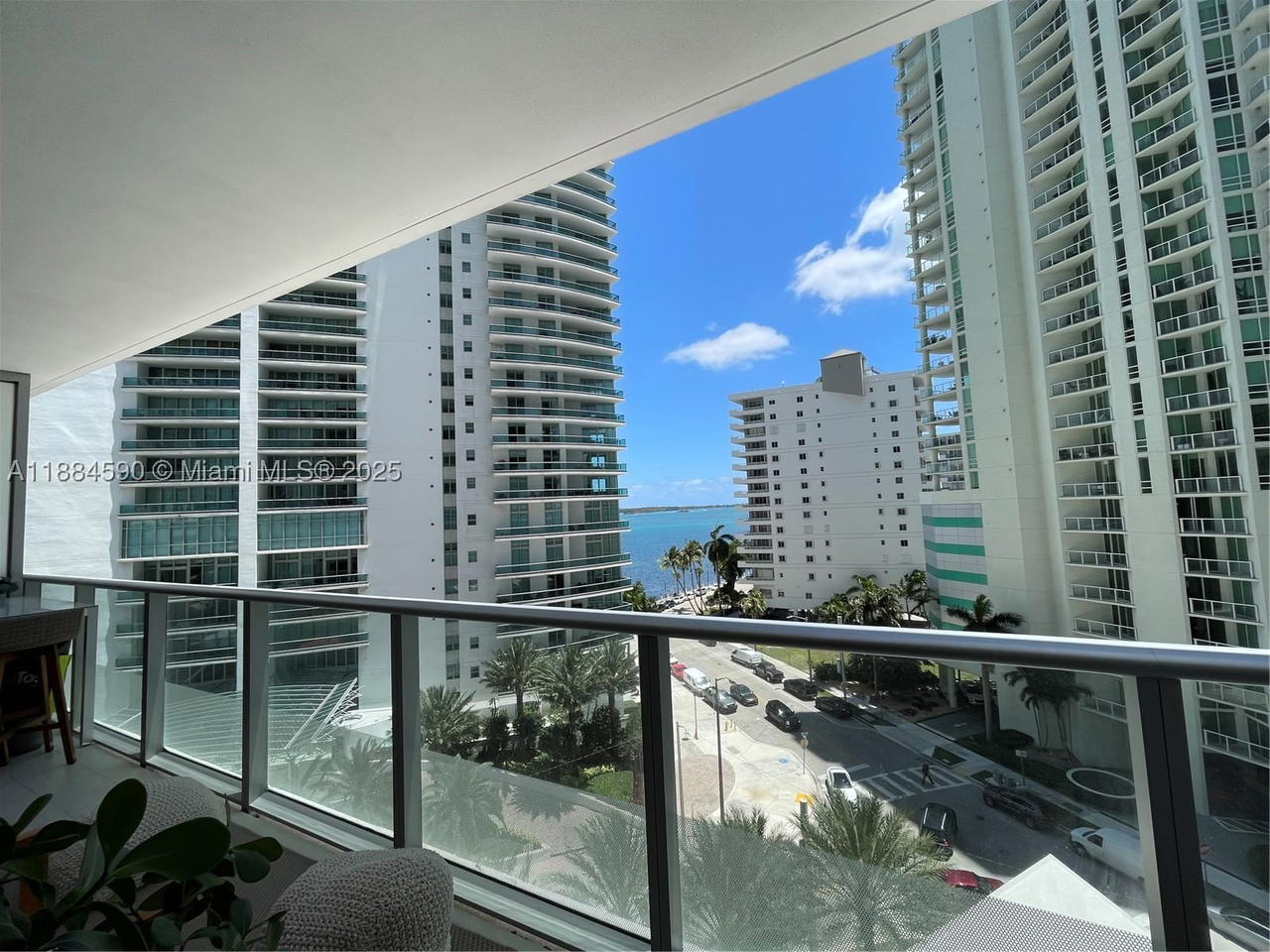 Real estate property located at 1300 Brickell Bay Dr #806, Miami-dade, Brickellhouse Condo, Miami, FL