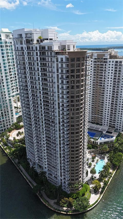 Real estate property located at 901 Brickell Key Blvd #3605, Miami-dade, Carbonell Condo, Miami, FL